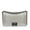 Pikkukuva 1 / 10: Pre-owned Chanel Old Medium Quilted Caviar Boy Flap Silver