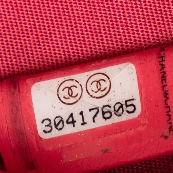 Pre-owned Chanel Caviar 19 Round Clutch With Chain Pink
