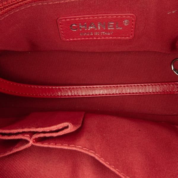 Pre-owned Chanel Small Chevron Lambskin Gabrielle Crossbody Red