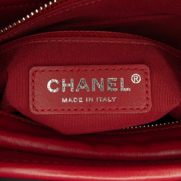 Pre-owned Chanel Small Chevron Lambskin Gabrielle Crossbody Red