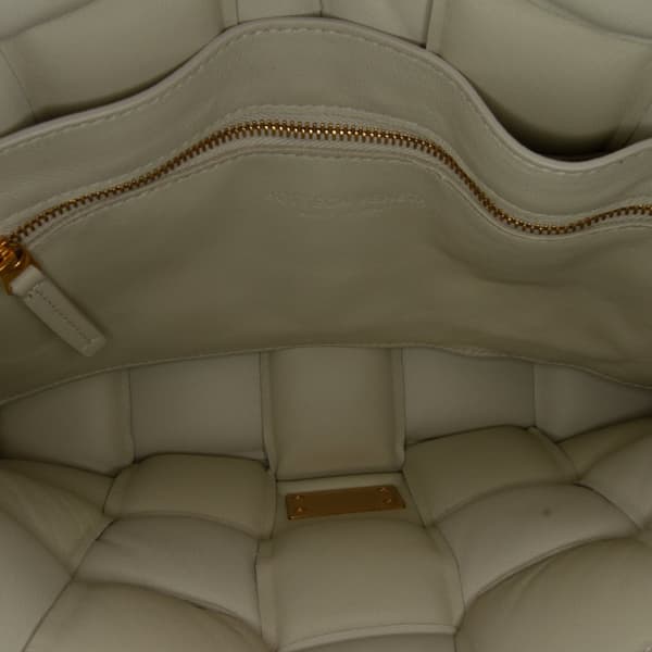 Pre-owned Bottega Veneta Nappa Intrecciato Padded Cassette Crossbody White