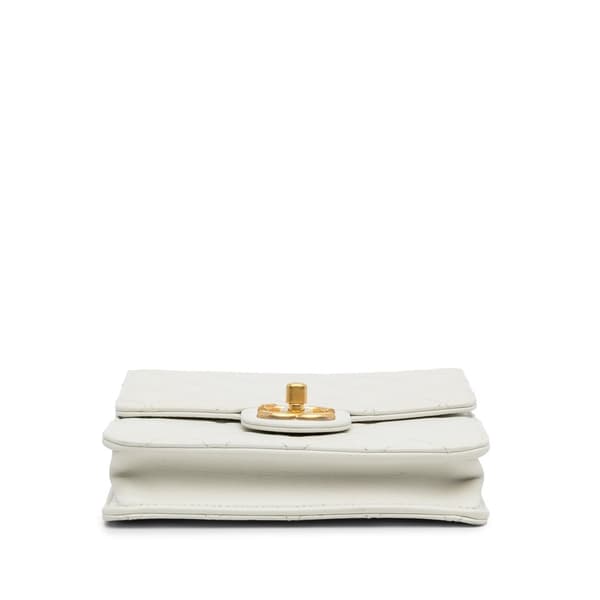 Pre-owned Chanel Small Chic Pearls Flap White