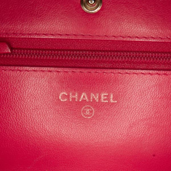 Pre-owned Chanel Classic Lambskin Wallet on Chain Pink