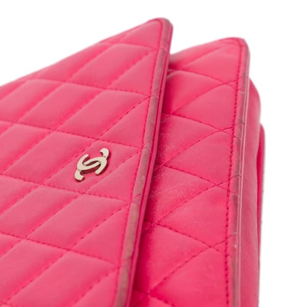 Pre-owned Chanel Classic Lambskin Wallet on Chain Pink