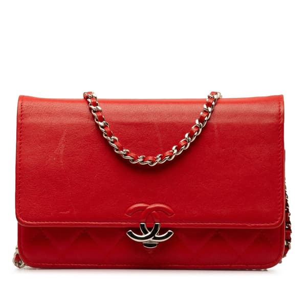 Pre-owned Chanel Grained Calfskin CC Box Wallet On Chain Red