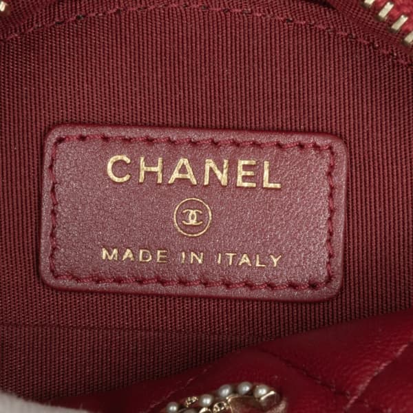 Pre-owned Chanel Quilted Lambskin Round Pearl Clutch with Chain Red