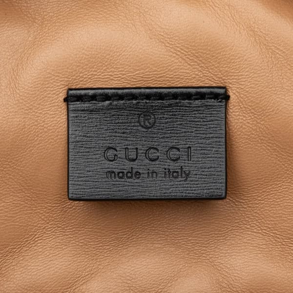 Pre-owned Gucci Zumi Cylindrical Black