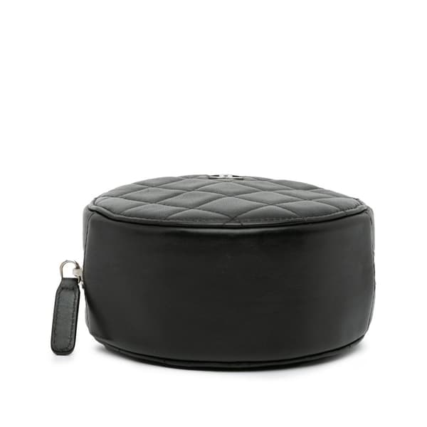Pre-owned Chanel CC Quilted Lambskin Round Clutch with Chain Black