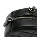 Miniatyrbild 8 av 10: Pre-owned Chanel CC Quilted Lambskin Round Clutch with Chain Black