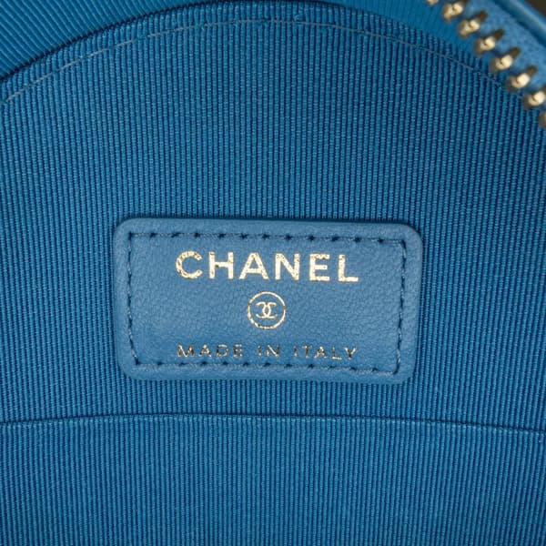 Pre-owned Chanel Quilted Lambskin Round Clutch with Chain Blue