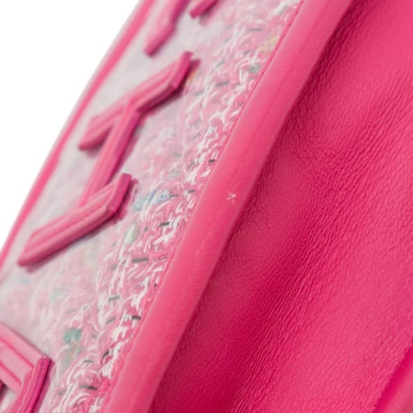Pre-owned Chanel Tweed and PVC Phone Clutch with Chain Pink