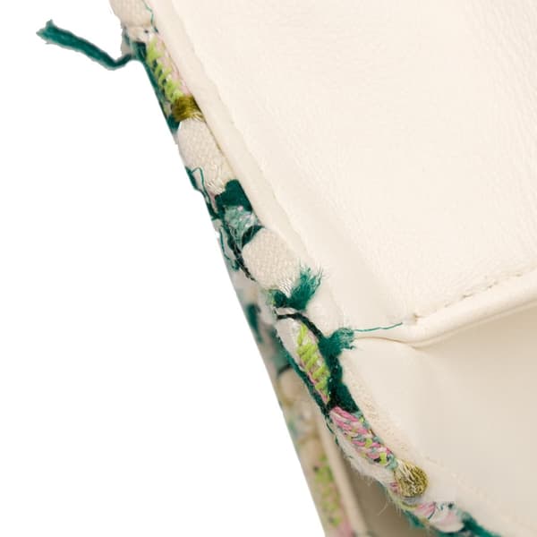 Pre-owned Chanel Tweed Beauty Lock Flap Bag Green