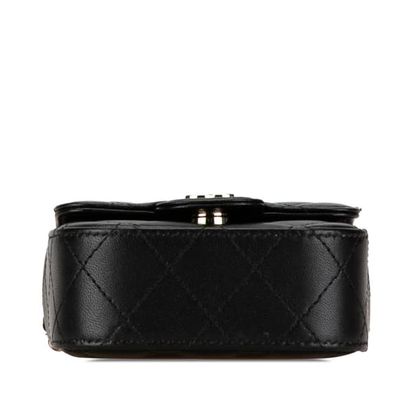 Pre-owned Chanel CC Quilted Lambskin Flap Card Holder On Chain Black