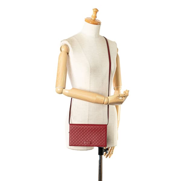 Pre-owned Gucci Microguccissima Wallet on Strap Red