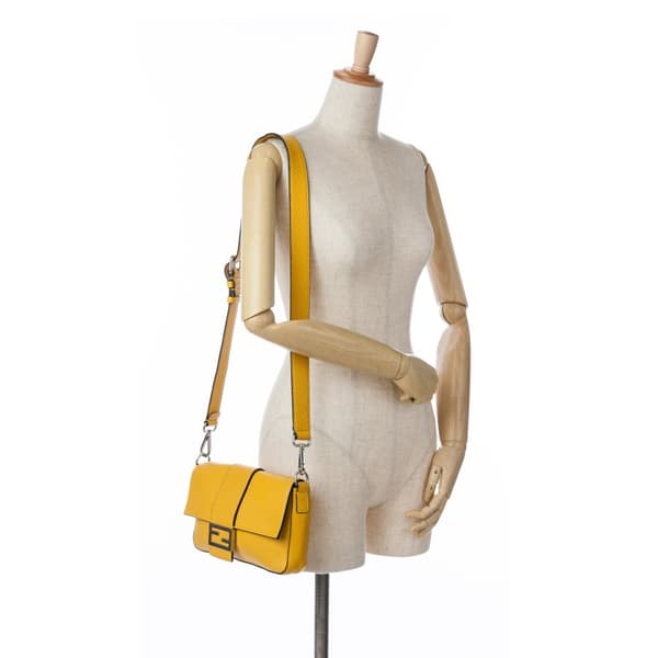 Pre-owned Fendi Selleria Calfskin Convertible Baguette Crossbody Yellow
