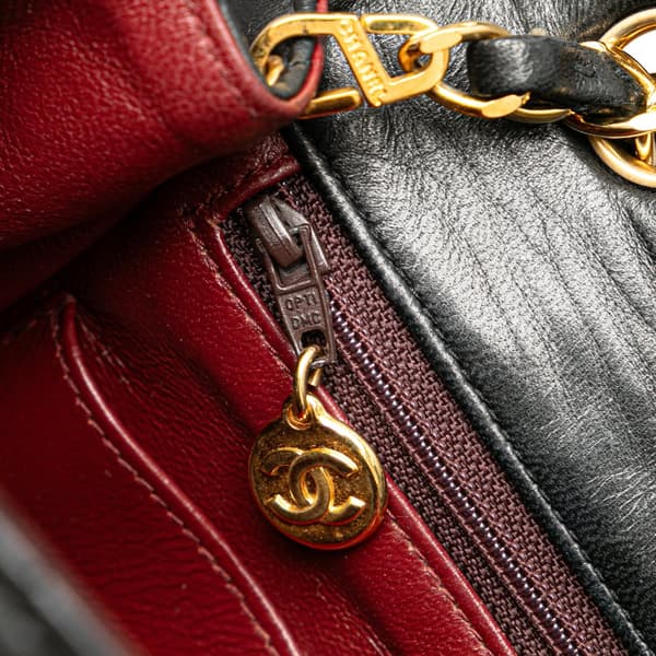Pre-owned Chanel Mini Square Classic Lambskin Single Flap Black