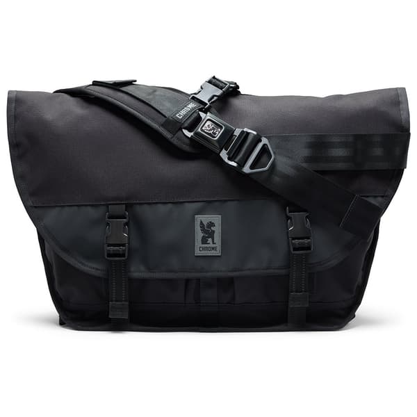 Chrome Citizen 24l Messenger Axelväska Svart
