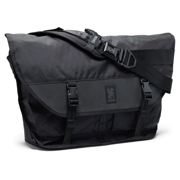 Chrome Citizen 24l Messenger / Reflective Axelväska Svart
