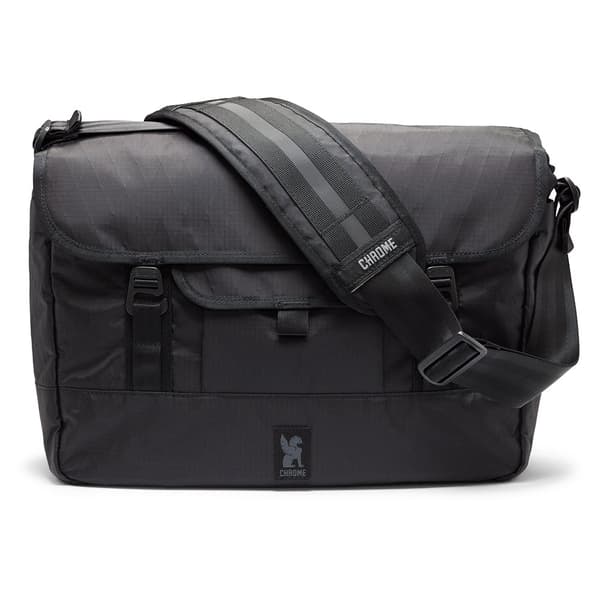 Chrome Midtown 20l Messenger Axelväska Svart