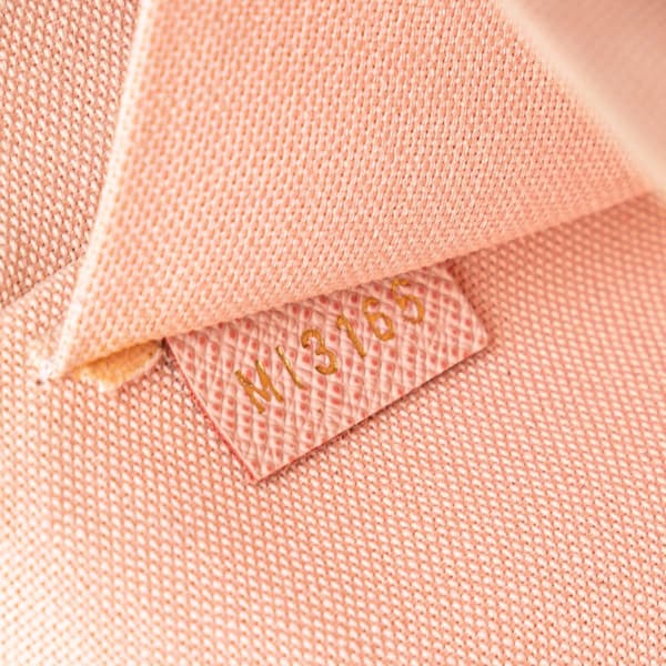 Pre-owned Louis Vuitton Damier Azur Pochette Felicie White