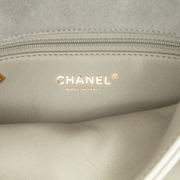 Pre-owned Chanel Quilted Shearling Chain Flap Gray