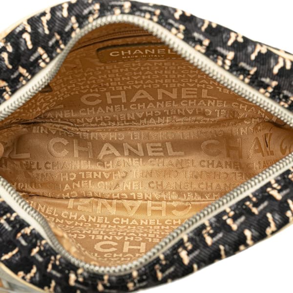 Pre-owned Chanel Canvas Lucky Clover Camera Bag Black