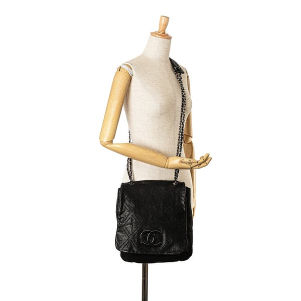Pre-owned Chanel Quilted Calfskin Double Stitch Crossbody Black