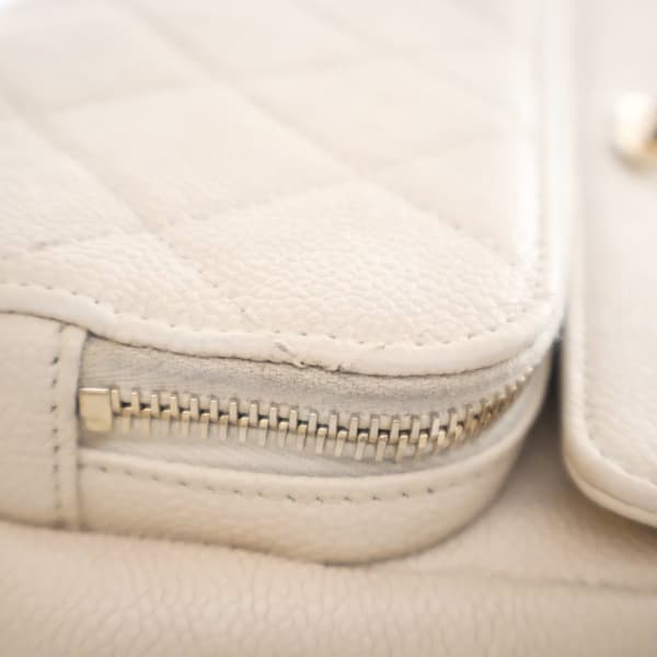 Pre-owned Chanel Caviar Business Affinity Messenger Flap White