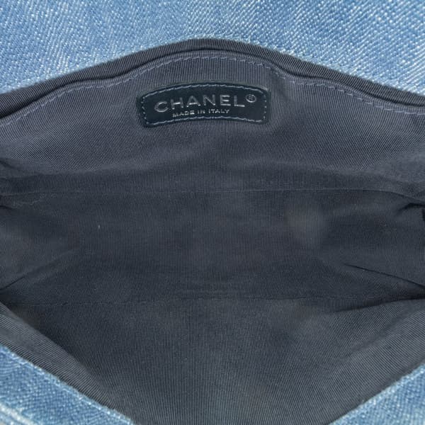 Pre-owned Chanel Old Medium Chevron Denim Boy Flap Blue