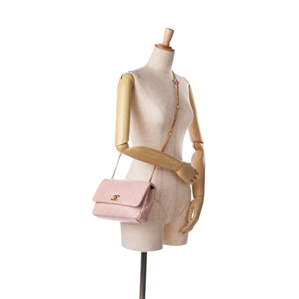 Pre-owned Chanel CC Quilted Lambskin Embellished Chain Flap Pink