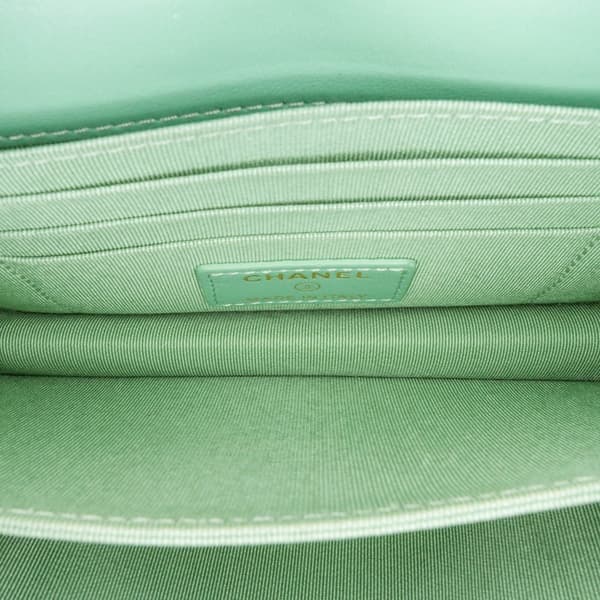 Pre-owned Chanel Mini CC Quilted Lambskin Wallet On Chain Green