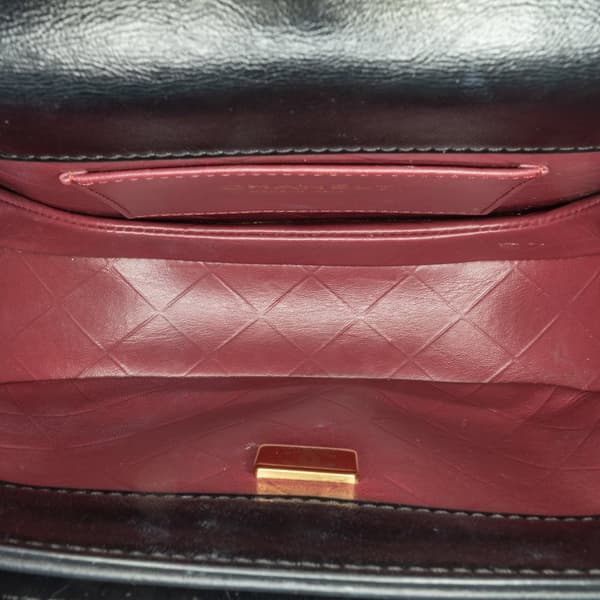 Pre-owned Chanel CC Quilted Calfskin Round Moon Messenger Flap Black