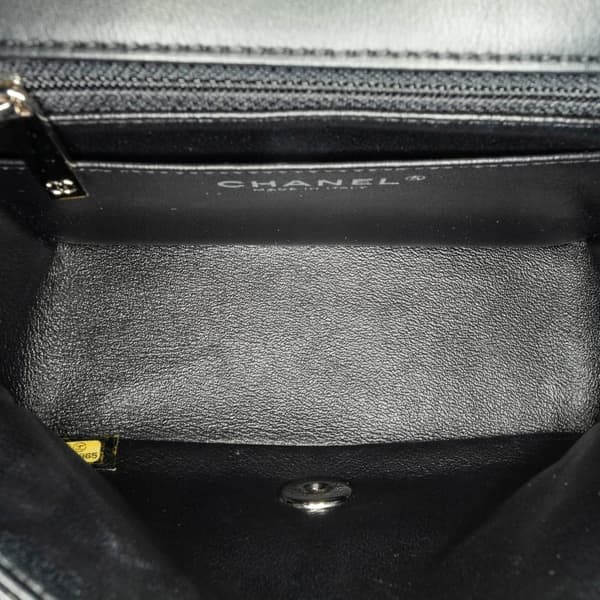 Pre-owned Chanel Mini Square Classic Patent Single Flap Black