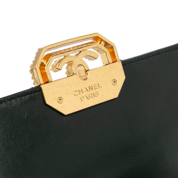 Pre-owned Chanel Quilted Lambskin Octagonal Buckle Crossbody Black