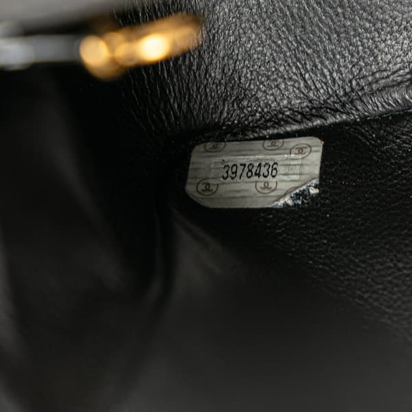 Pre-owned Chanel Medium Lambskin Diana Flap Black