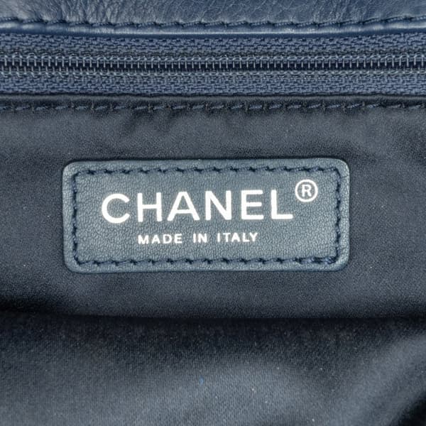 Pre-owned Chanel Medium Stitched Calfskin Citizen Flap Blue