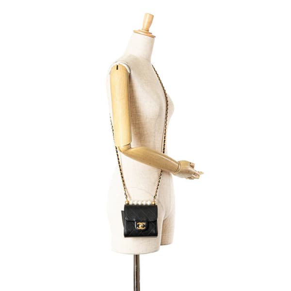 Pre-owned Chanel Mini Goatskin Chic Pearls Clutch On Chain Black