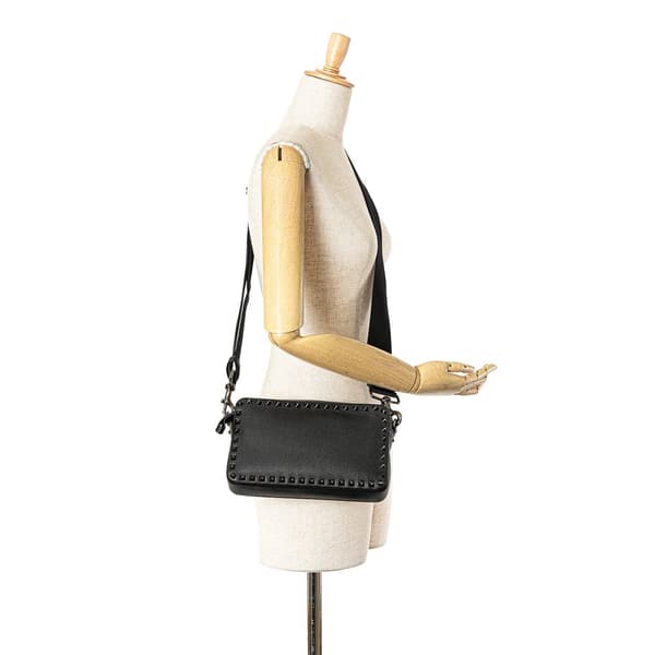 Pre-owned Valentino Grainy Calfskin Rockstud Crossbody Black