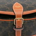 Miniatyrbild 7 av 8: Pre-owned Celine Medium Triomphe Coated Canvas Folco Crossbody Brown