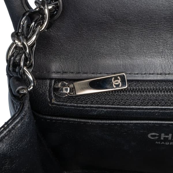 Pre-owned Chanel Mini Square Classic Patent Single Flap Black