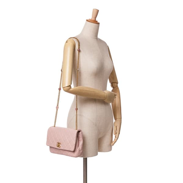 Pre-owned Chanel CC Quilted Lambskin Embellished Chain Flap Pink