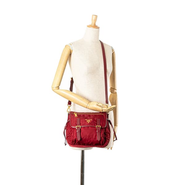 Pre-owned Prada Saffiano Trimmed Tessuto Zip Double Buckle Messenger Bag Red