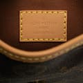 Miniatyrbilde 5 av 8: Pre-owned Louis Vuitton Monogram Fold Me Pouch Brown