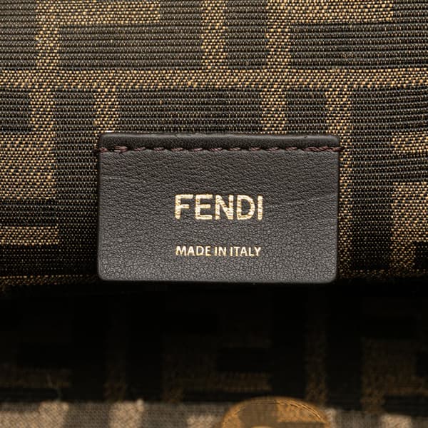 Pre-owned Fendi Small Shiny Nappa Fendi First Crossbody Green
