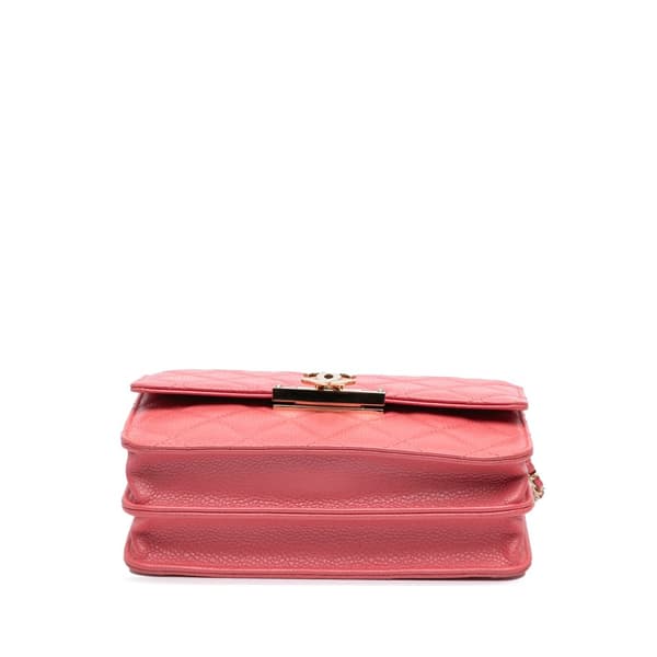 Pre-owned Chanel Quilted Caviar Golden Class Wallet On Chain Pink