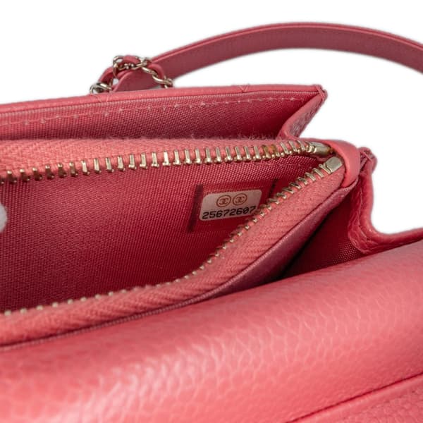 Pre-owned Chanel Quilted Caviar Golden Class Wallet On Chain Pink