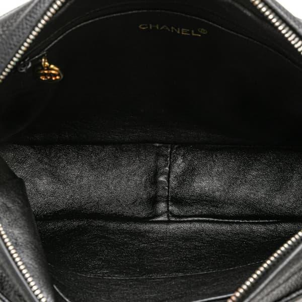 Pre-owned Chanel CC Diagonal Quilted Caviar Crossbody Black