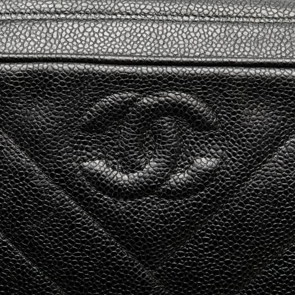 Pre-owned Chanel CC Diagonal Quilted Caviar Crossbody Black