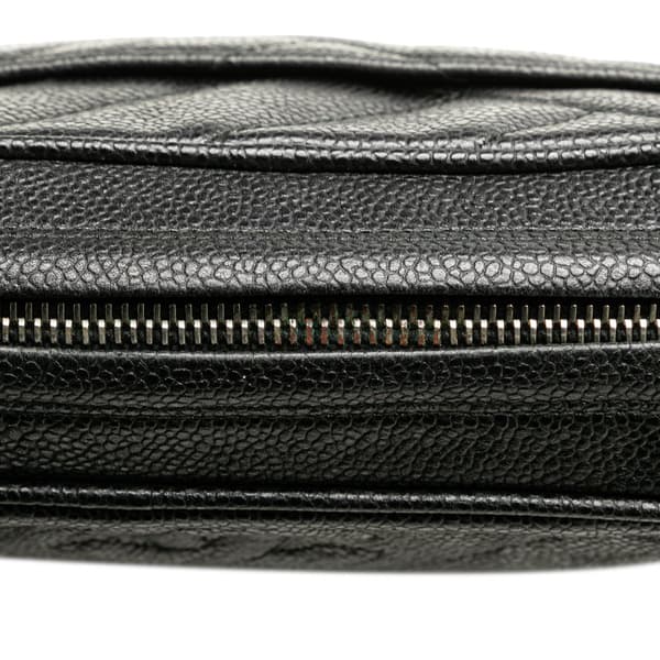 Pre-owned Chanel CC Diagonal Quilted Caviar Crossbody Black