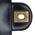 Miniatyrbild 8 av 10: Pre-owned Chanel Small Lambskin Chic Pearls Flap Black